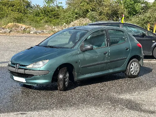 Peugeot 206 (1.1)